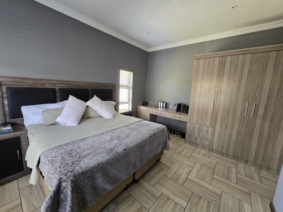 4 Bedroom Property for Sale in Pebble Rock Golf Village Gauteng