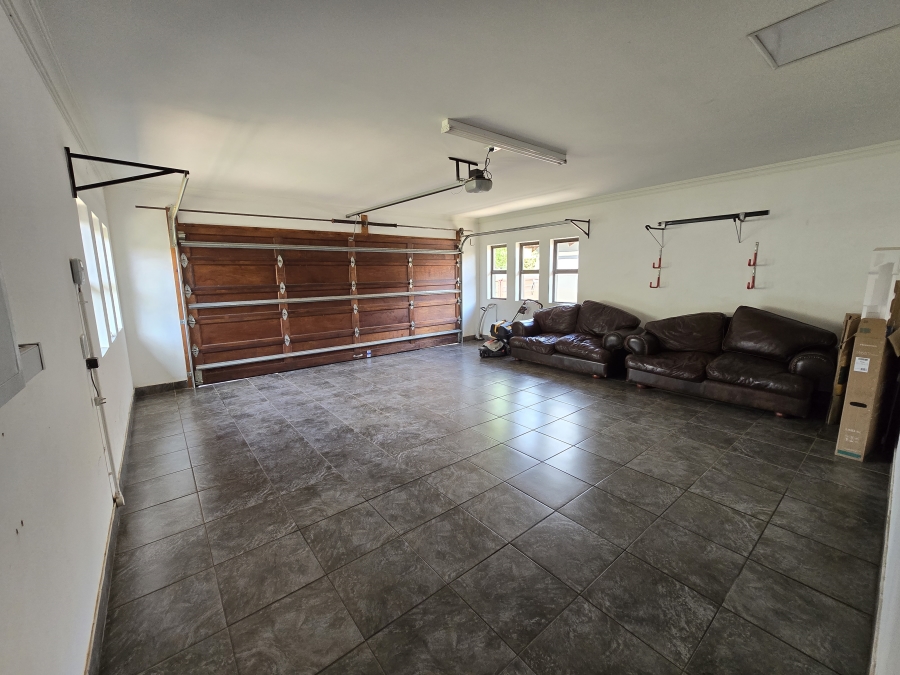 4 Bedroom Property for Sale in Pebble Rock Golf Village Gauteng