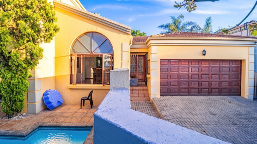 4 Bedroom Property for Sale in Douglasdale Gauteng