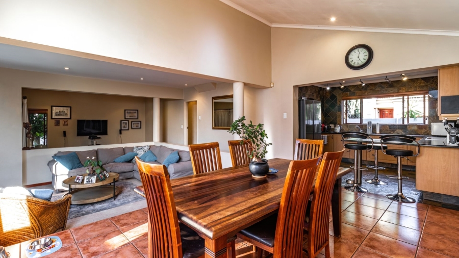 4 Bedroom Property for Sale in Douglasdale Gauteng