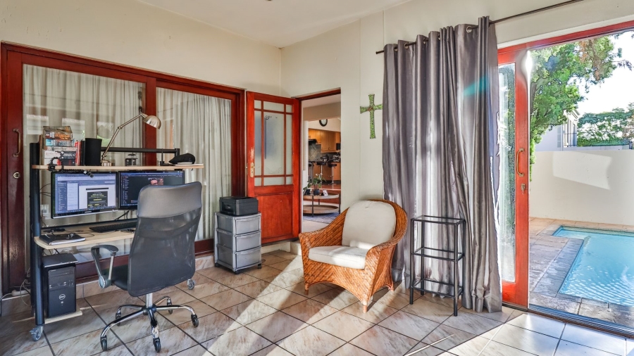 4 Bedroom Property for Sale in Douglasdale Gauteng