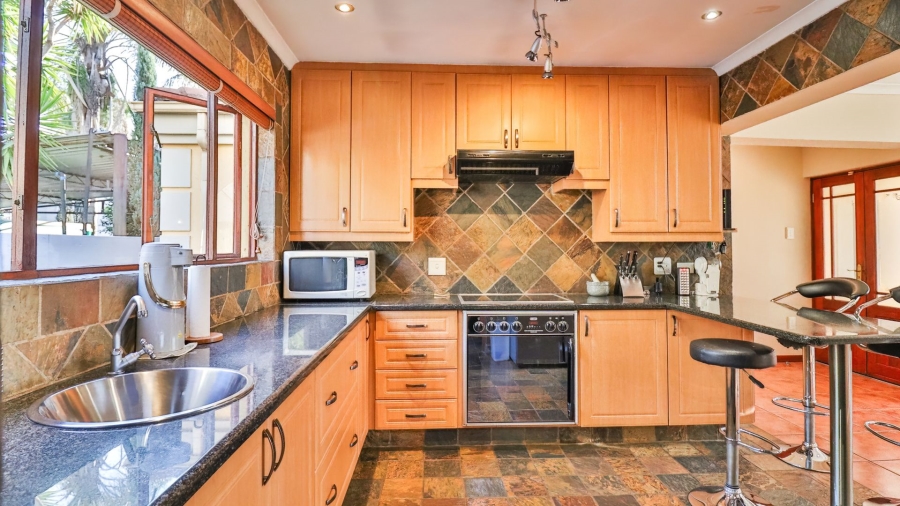 4 Bedroom Property for Sale in Douglasdale Gauteng