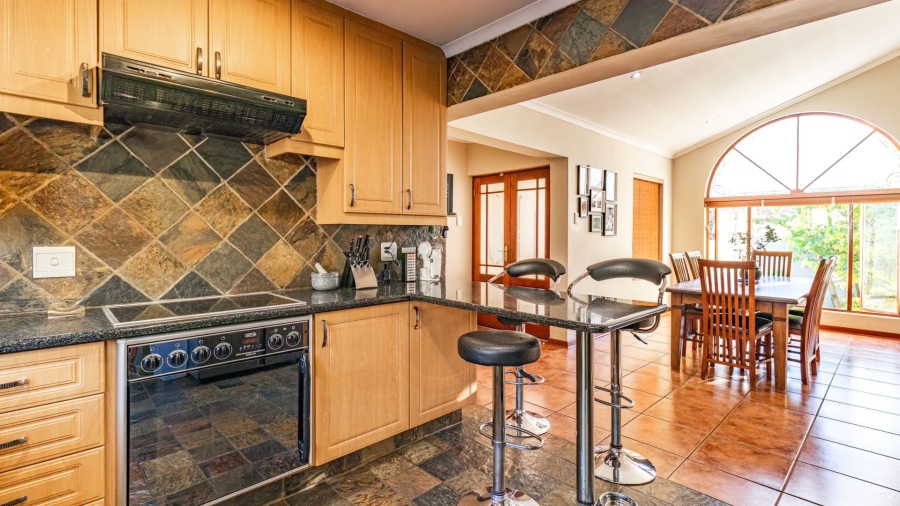 4 Bedroom Property for Sale in Douglasdale Gauteng