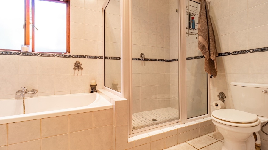 4 Bedroom Property for Sale in Douglasdale Gauteng