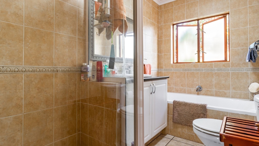 4 Bedroom Property for Sale in Douglasdale Gauteng