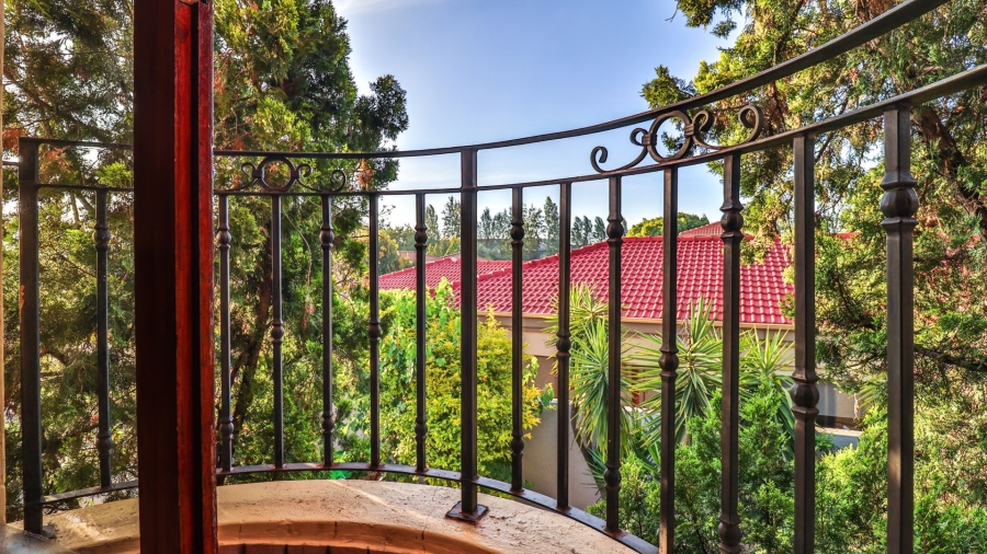 4 Bedroom Property for Sale in Douglasdale Gauteng
