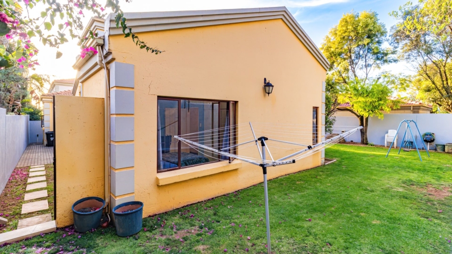 4 Bedroom Property for Sale in Douglasdale Gauteng