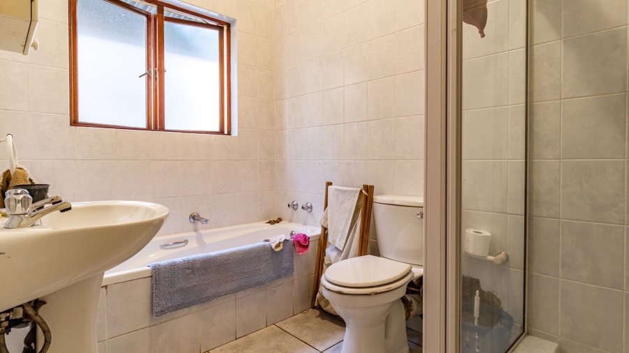 4 Bedroom Property for Sale in Douglasdale Gauteng