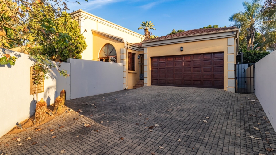 4 Bedroom Property for Sale in Douglasdale Gauteng