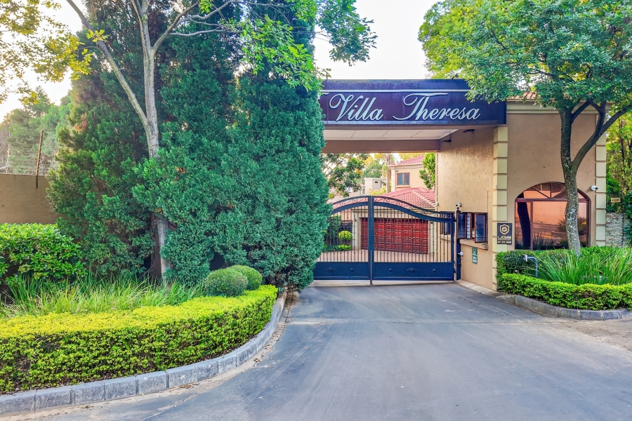 4 Bedroom Property for Sale in Douglasdale Gauteng