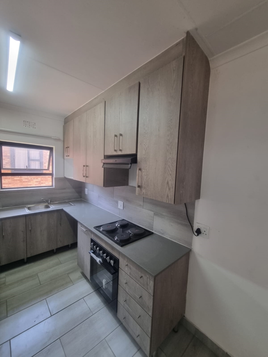 To Let 2 Bedroom Property for Rent in Albertsdal Gauteng