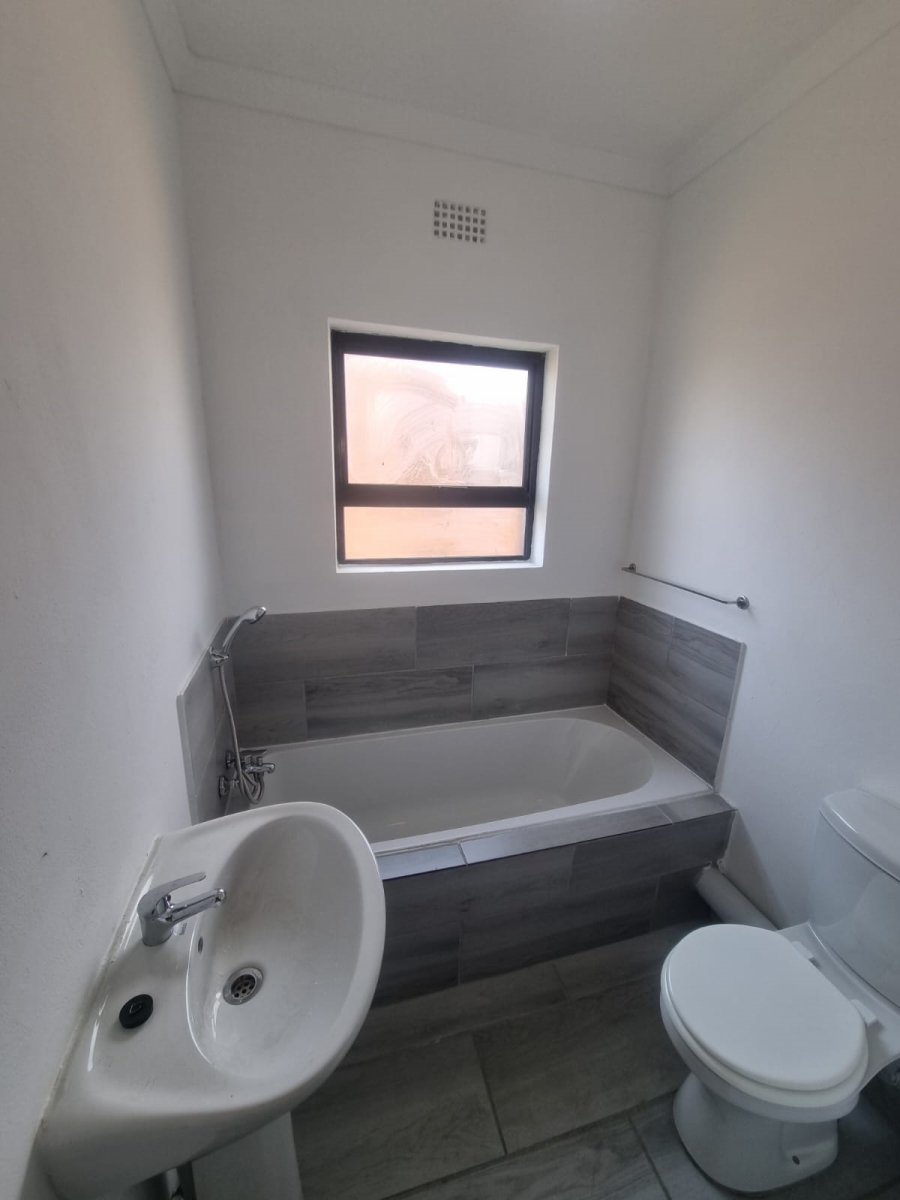 To Let 2 Bedroom Property for Rent in Albertsdal Gauteng