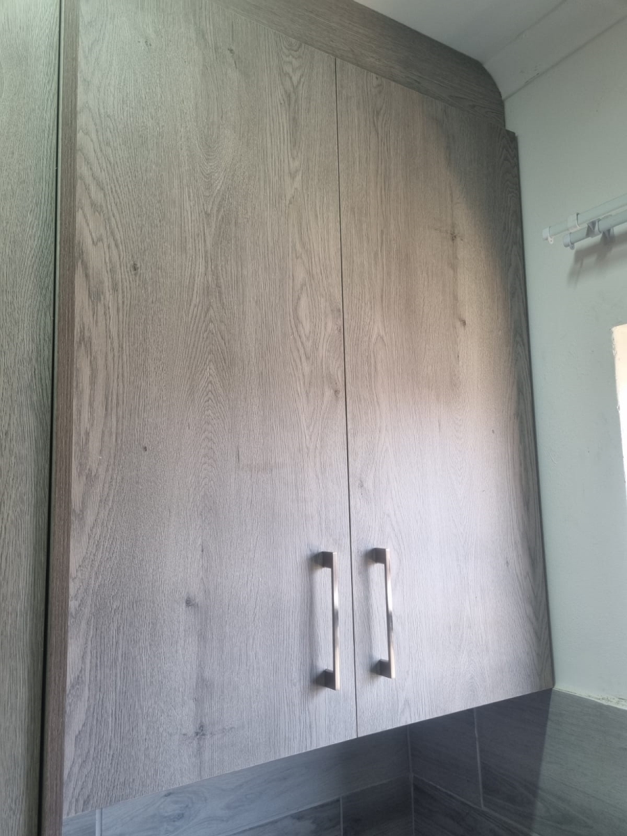 To Let 2 Bedroom Property for Rent in Albertsdal Gauteng