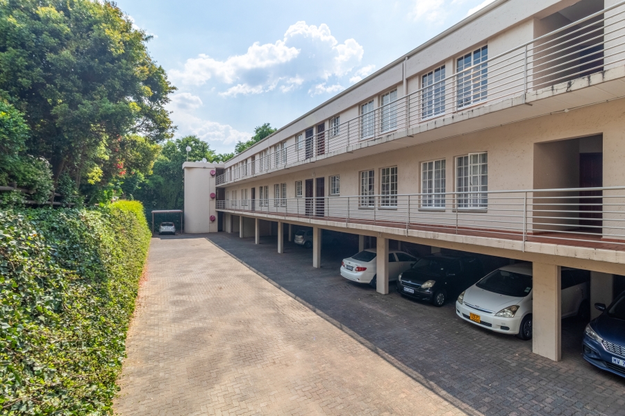1 Bedroom Property for Sale in Bedfordview Gauteng