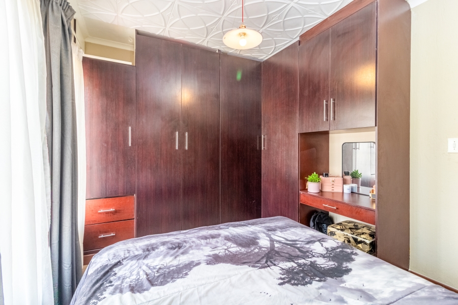 1 Bedroom Property for Sale in Bedfordview Gauteng