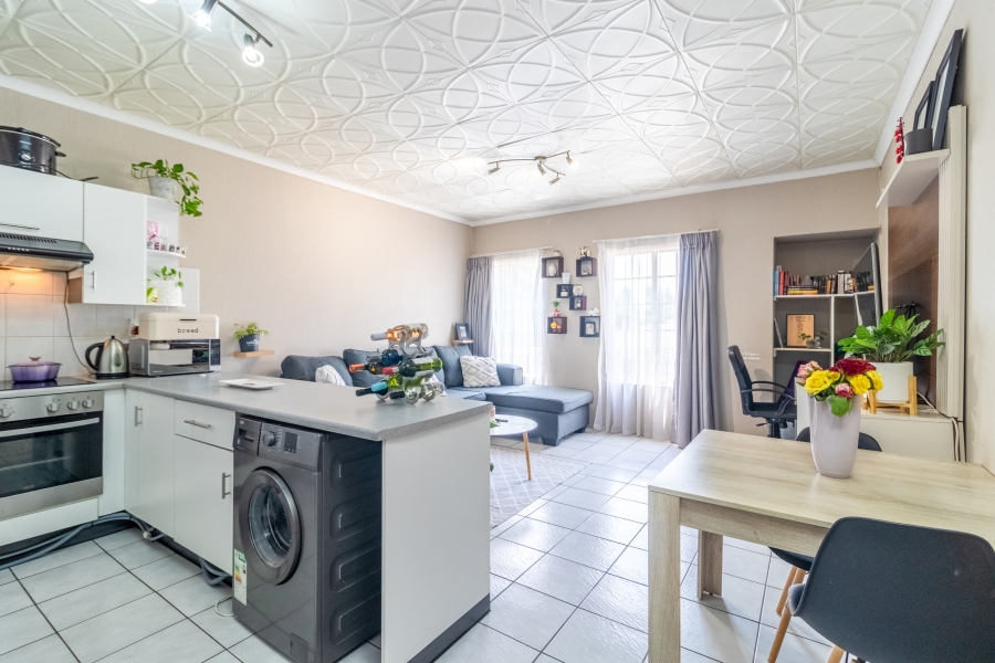 1 Bedroom Property for Sale in Bedfordview Gauteng