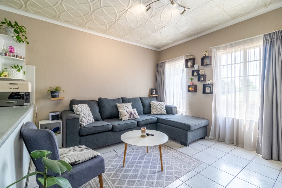 1 Bedroom Property for Sale in Bedfordview Gauteng