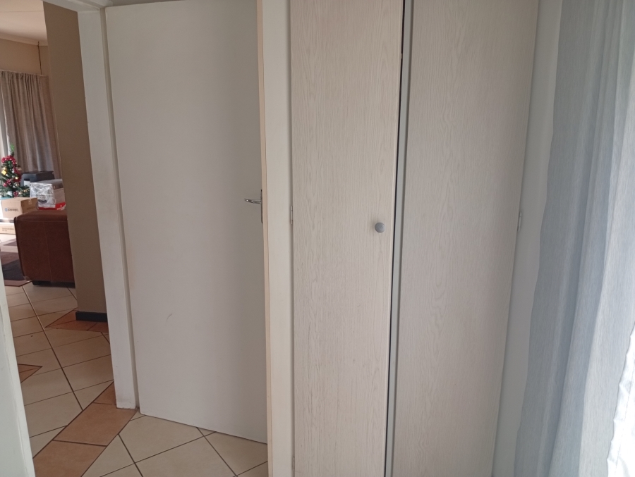 2 Bedroom Property for Sale in Equestria Gauteng