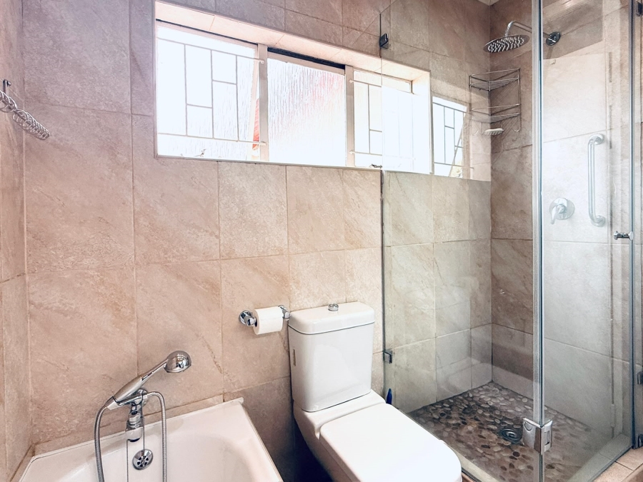 3 Bedroom Property for Sale in Selcourt Gauteng