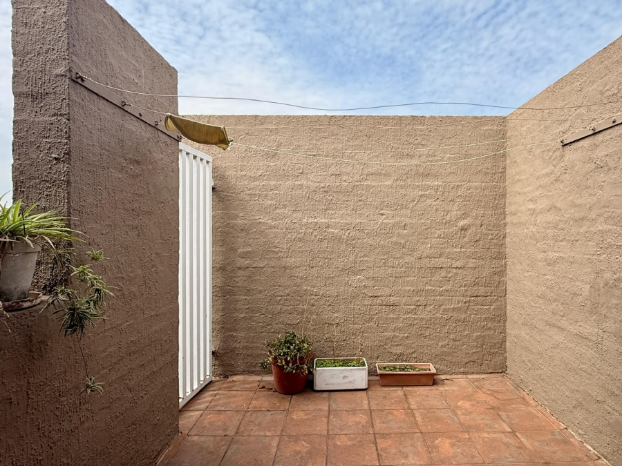 3 Bedroom Property for Sale in Selcourt Gauteng