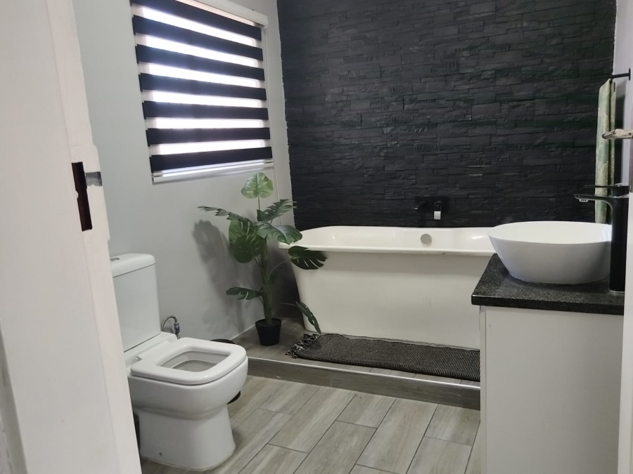 2 Bedroom Property for Sale in Birchleigh Gauteng