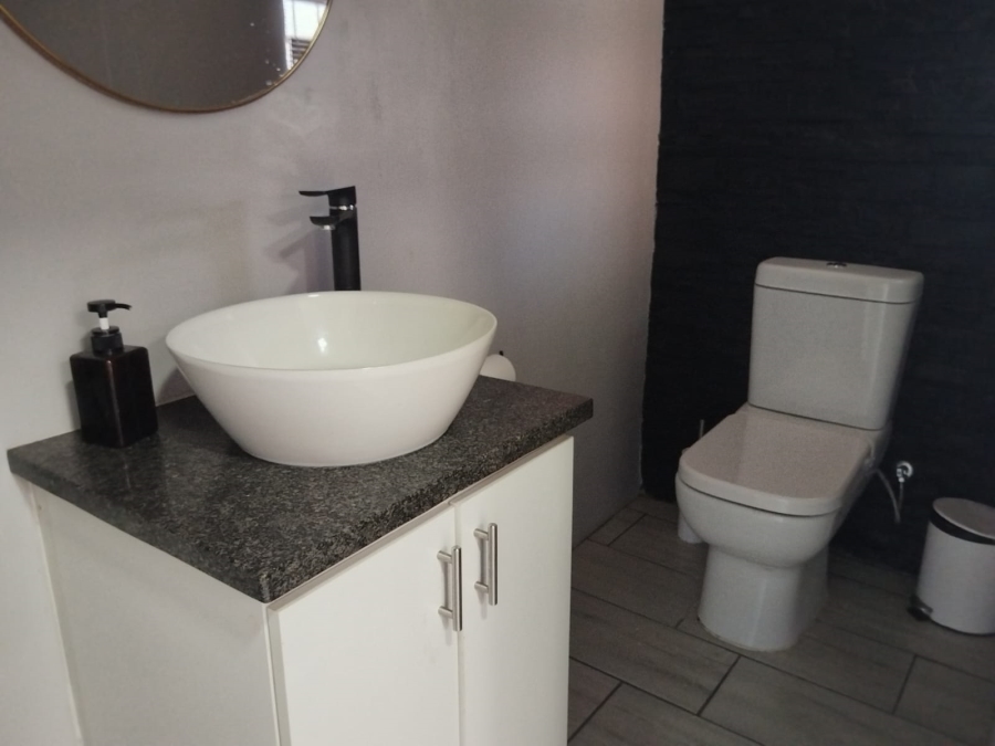 2 Bedroom Property for Sale in Birchleigh Gauteng