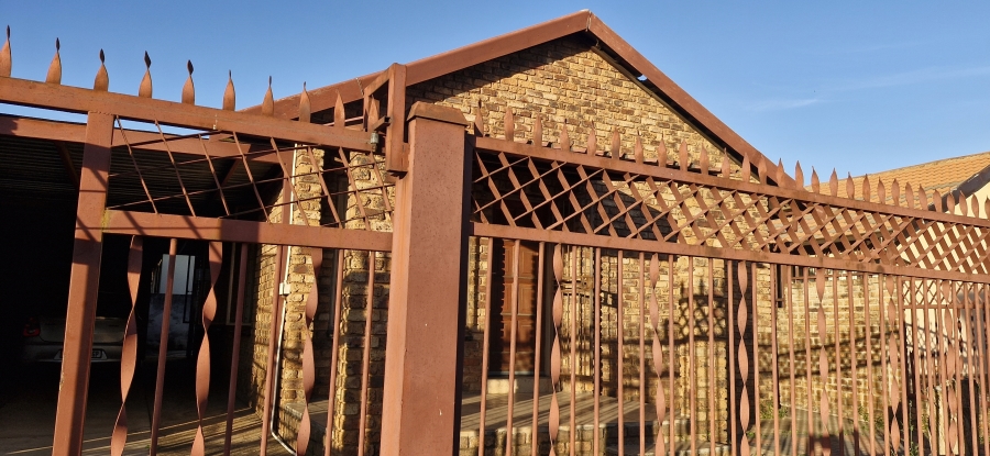 3 Bedroom Property for Sale in Mamelodi Gauteng
