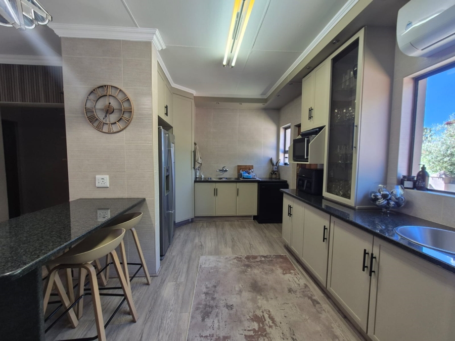 3 Bedroom Property for Sale in Vanderbijlpark SW 5 Gauteng