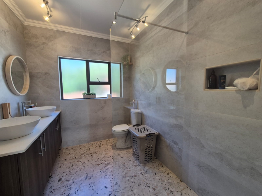 3 Bedroom Property for Sale in Vanderbijlpark SW 5 Gauteng