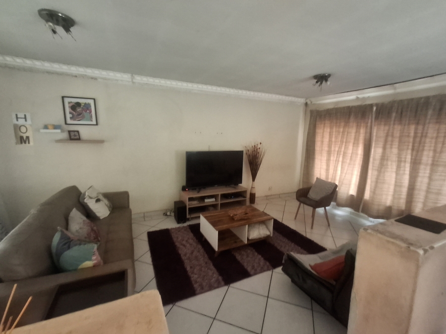 3 Bedroom Property for Sale in Riamar Park Gauteng