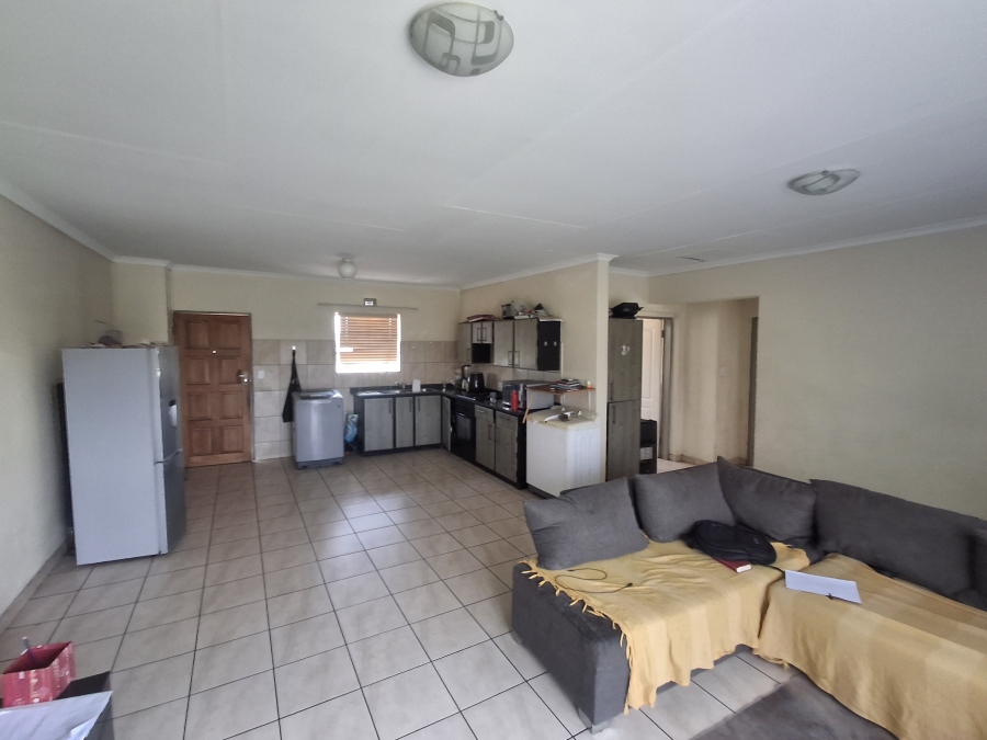 2 Bedroom Property for Sale in Ravenswood Gauteng