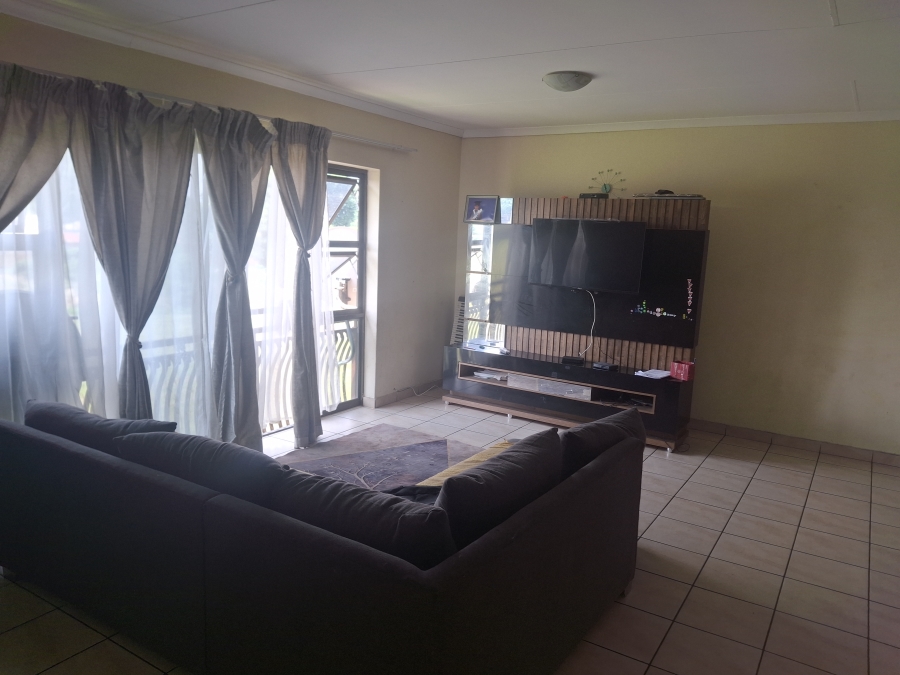 2 Bedroom Property for Sale in Ravenswood Gauteng