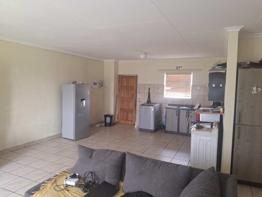 2 Bedroom Property for Sale in Ravenswood Gauteng