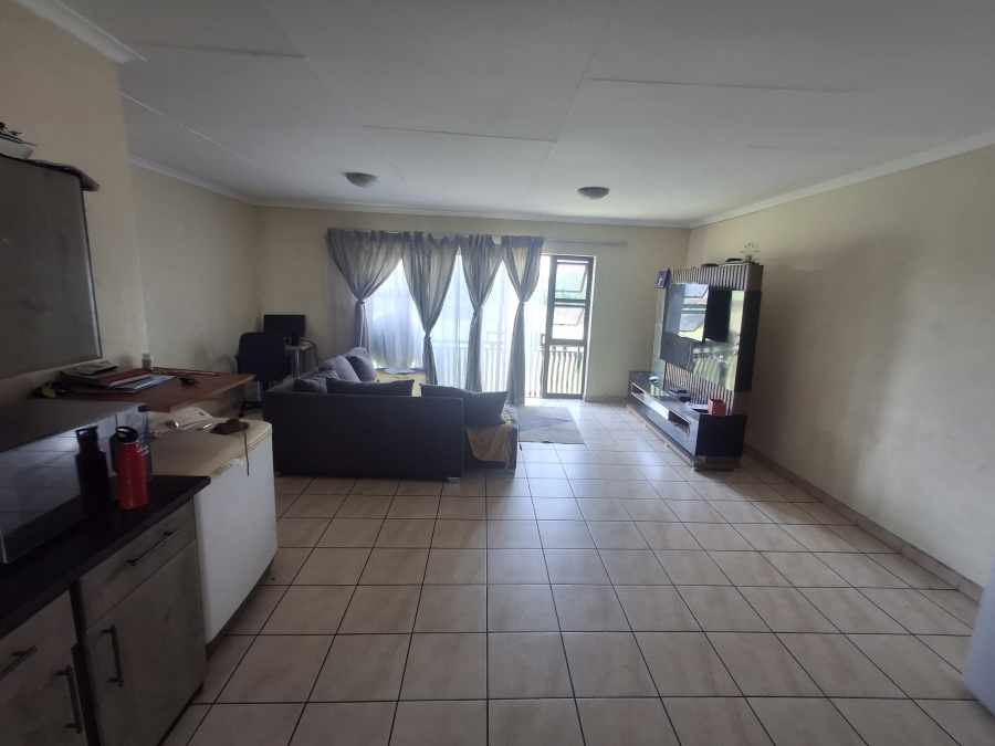 2 Bedroom Property for Sale in Ravenswood Gauteng