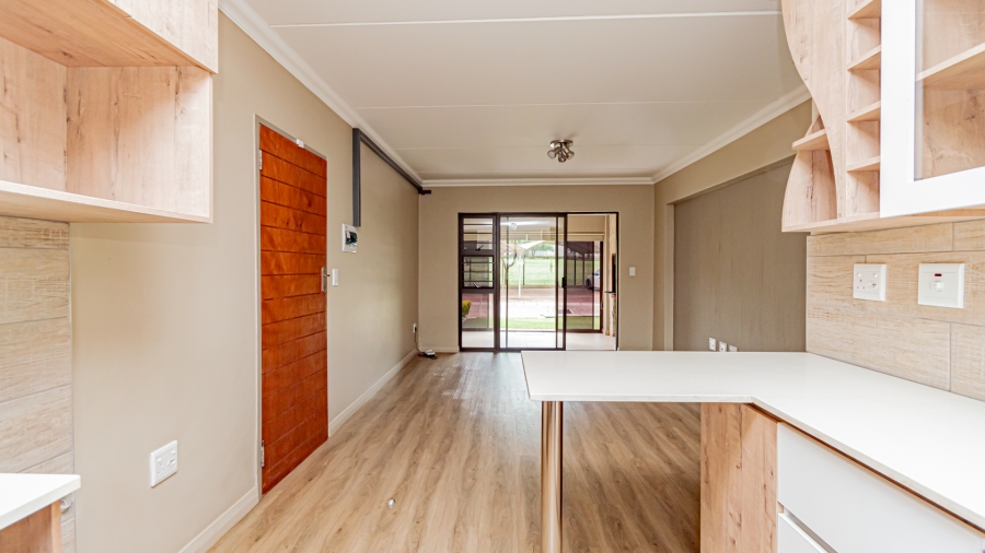 To Let 2 Bedroom Property for Rent in Cullinan Gauteng