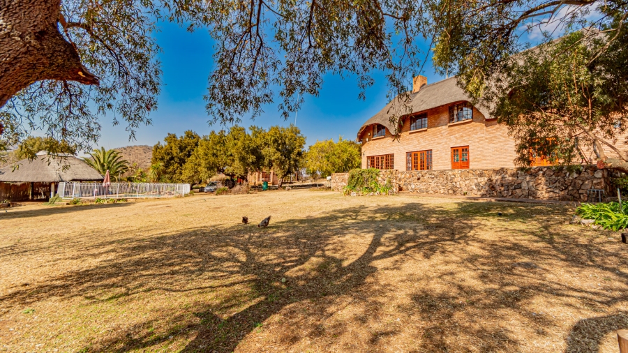 6 Bedroom Property for Sale in Hennops River Gauteng