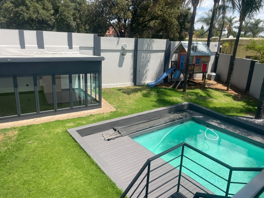 5 Bedroom Property for Sale in Marlboro Gardens Gauteng
