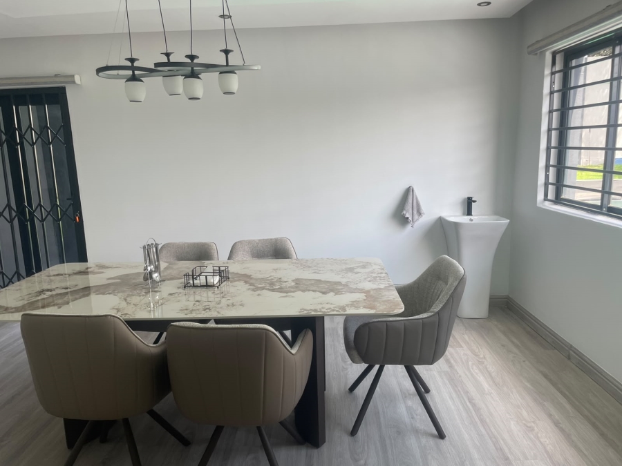 5 Bedroom Property for Sale in Marlboro Gardens Gauteng