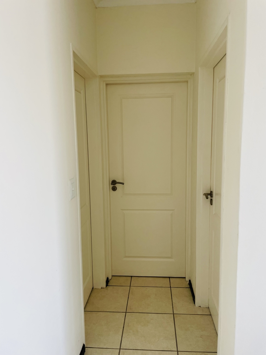 To Let 2 Bedroom Property for Rent in North Riding Gauteng