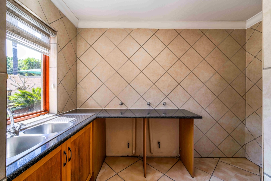 3 Bedroom Property for Sale in Faerie Glen Gauteng