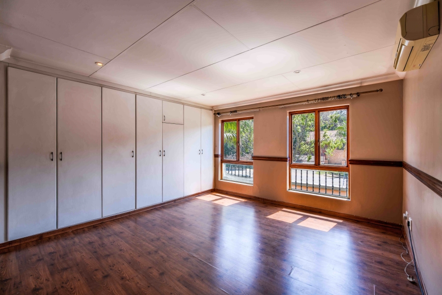 3 Bedroom Property for Sale in Faerie Glen Gauteng