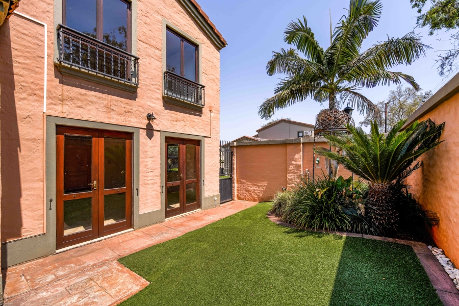 3 Bedroom Property for Sale in Faerie Glen Gauteng