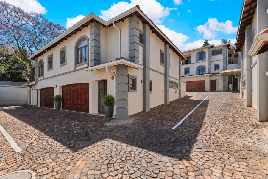 3 Bedroom Property for Sale in Bryanston East Gauteng