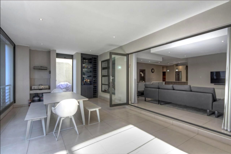 2 Bedroom Property for Sale in Morningside Gauteng