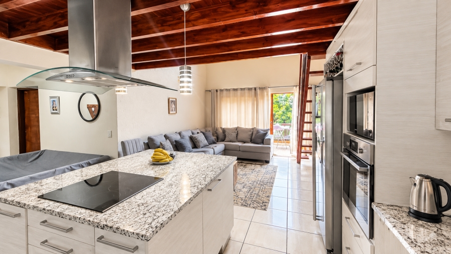 2 Bedroom Property for Sale in Pineslopes Gauteng