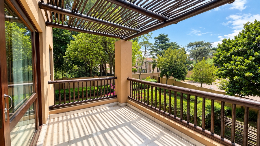 2 Bedroom Property for Sale in Pineslopes Gauteng