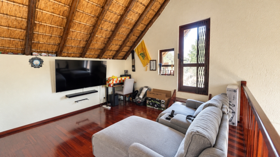 2 Bedroom Property for Sale in Pineslopes Gauteng