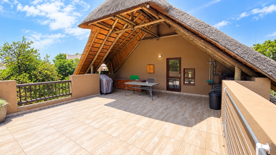 2 Bedroom Property for Sale in Pineslopes Gauteng