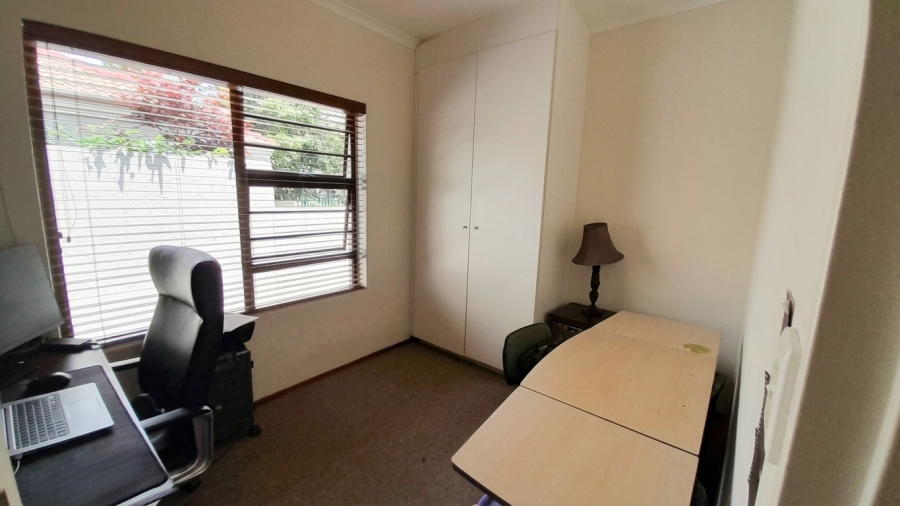 3 Bedroom Property for Sale in Douglasdale Gauteng