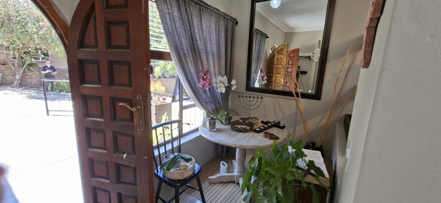 5 Bedroom Property for Sale in Kenmare Gauteng